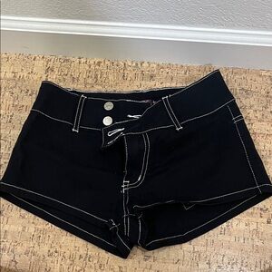 Black Women's Star Shorts- Edikted